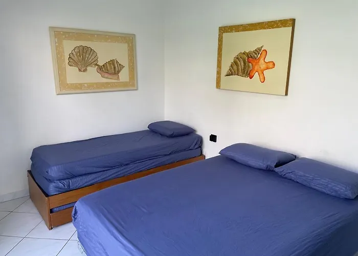 Apto 1 dorm Guarujá, Enseada, 1 quadra da praia